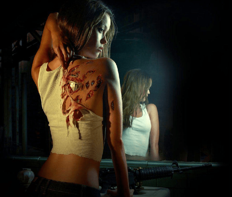 Terminatrix revealing the machine underneath the skin